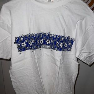 white and blue floral t shirt